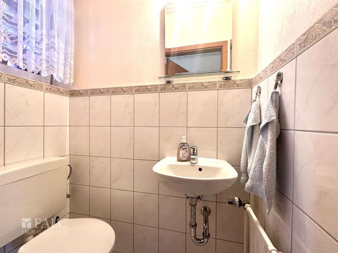 Willkommen Zuhause - top gepflegtes Reihenhaus in gefragter Lage von Stade – Gäste WC EG