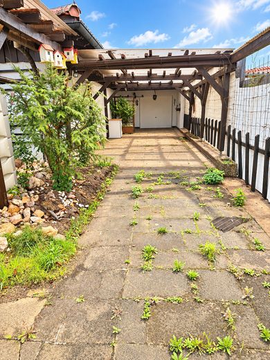 Wolnostojący bungalow dla 1 rodziny z garażem w Kleinostheim Waldstadt bez pośrednika – Einfahrt Carport