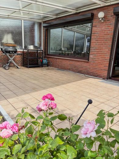 Bonita casa con jardín y terraza cubierta – sin comisión, de particular – Terasse