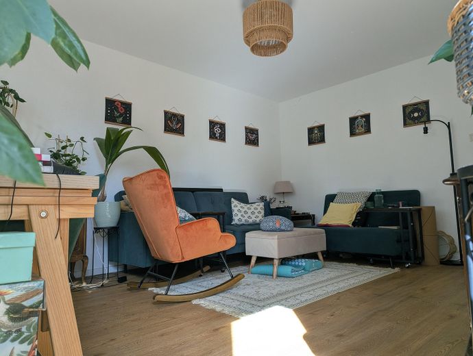| Solide Rendite Nahe MIRA | Intelligenter 4-Zimmer-Schnitt mit Sonnenausrichtung | – Wonzimmer