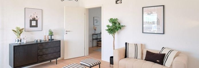 Wprowadź się od razu! Mieszkanie 3-pokojowe w Hanau – bez prowizji – Wohnzimmer - Originalfoto