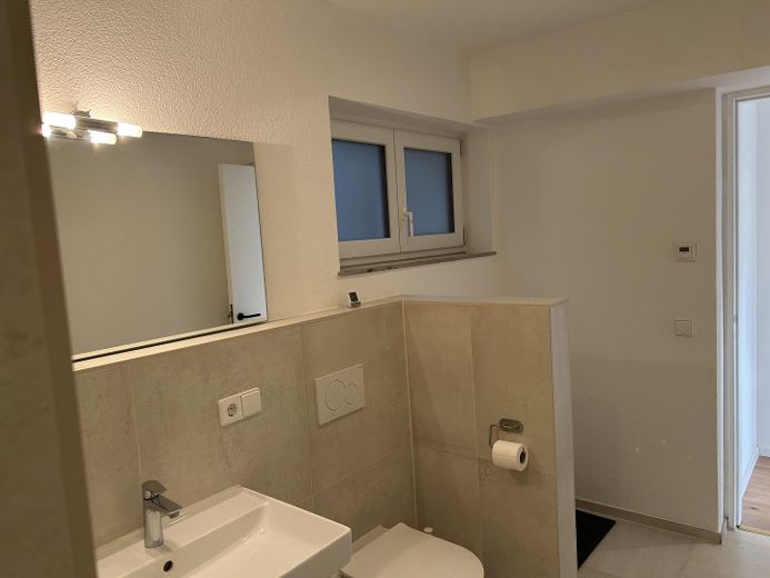 ES-Serach: Wohnung mit Terrasse und Aussicht – Foto 18