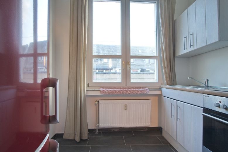 Charmante, großzügige Altbauwohnung im attraktiven Langenberg, mit W-LAN, PKW-Stellplatz, Bahnanbindung S 9 – 8b70eb5b3db31423f6d5bd7e746e8f0e0b5940c4.jpg