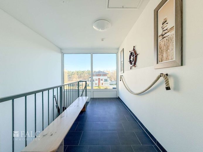 Wohnung mit Penthouse Charakter nur ca. 150 m zur Ostsee – Hausflur