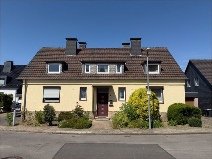 Te renoveren woonhuis met potentieel! – Foto 1