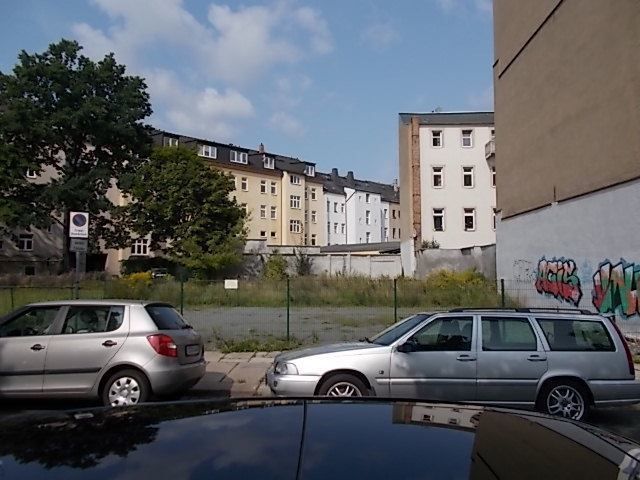 Großzügige 3-Zimmer mit Abstellraum, Laminat, Riesenküche, EBK und Wannenbad in uninaher Lage!! – DSCN0123