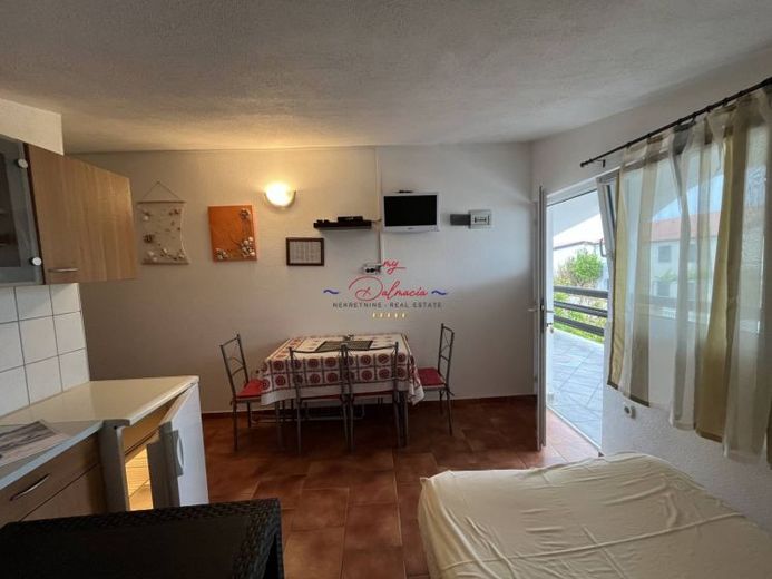Vir - Wohnung 1.Etage 200m zum Strand – Foto 1
