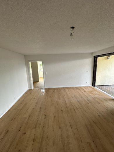 2-kamerappartement (65 m²) met terras in Kehl-Marlen – Wohnzimmer mit Westausrichtung