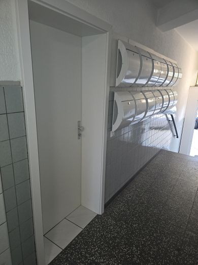 ¡Sin comisión y sin gastos adicionales! Edificio de viviendas plurifamiliar en Bochum – Flur