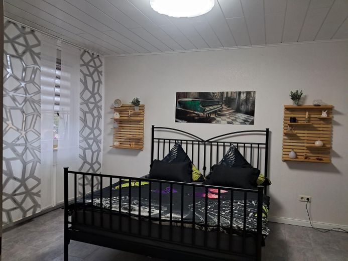 WELL-MAINTAINED ONE-TWO-FAMILY HOUSE – Foto 6