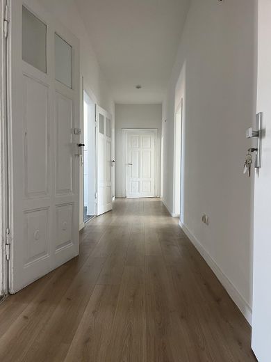 helle 4-Zimmer-Wohnung im 2. OG – Foto 9