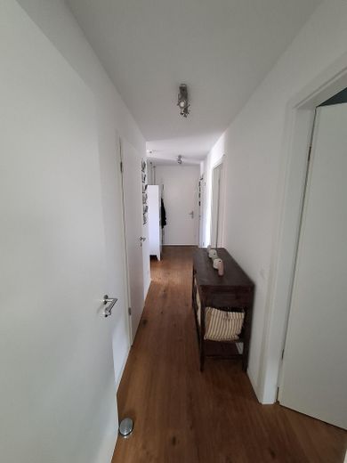 Zentrales Penthouse in Waiblingen mit großer Dachterrasse – Flur