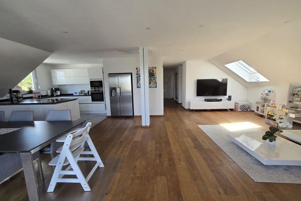 Ampio appartamento di 4 locali a Eggenstein-Leopoldshafen