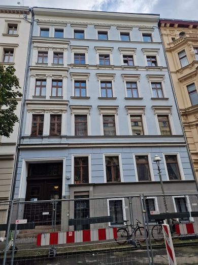 Efficiently usable office space on Lausitzer Straße – Gebäudeansicht