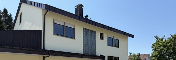 Hauseingang Strassenseite