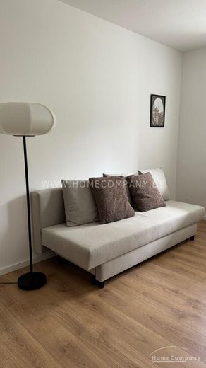 Appartamento di 3 locali, arredato, 1° piano, con balcone rivolto a sud; appartamento appena allestito e completamente ristrutturato, posto auto privato davanti alla casa. – 95fe0eca780aeee0e62763ff532972abc2602d6c.jpg