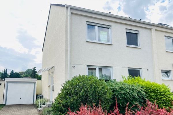 Familienglück in ruhiger Wohnlage – Gepflegte Doppelhaushälfte mit Garten und Garage in Unna-Massen!