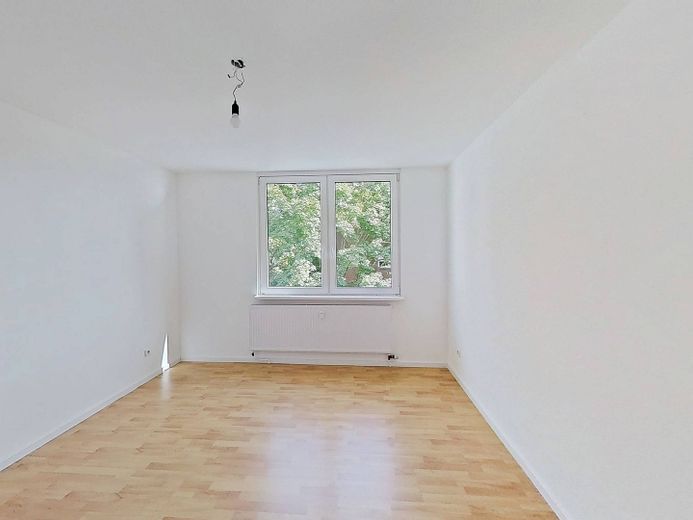 Luminoso appartamento di 3 locali con balcone e vasca da bagno nel centro città – Ansicht I: Schlafzimmer I