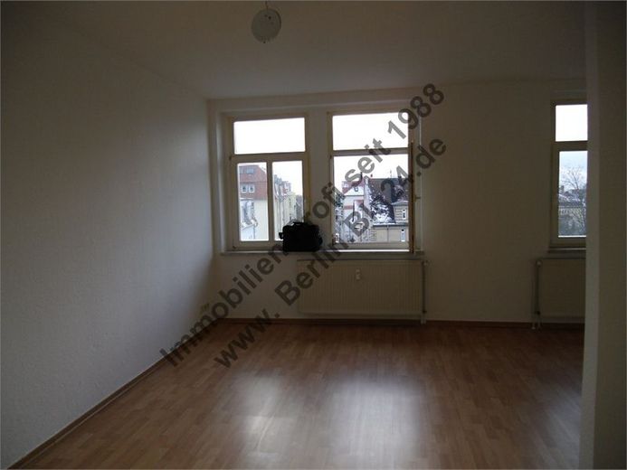 Wohnung mieten - super ruhig schlafen zum Innenhof – Wohnzimmer