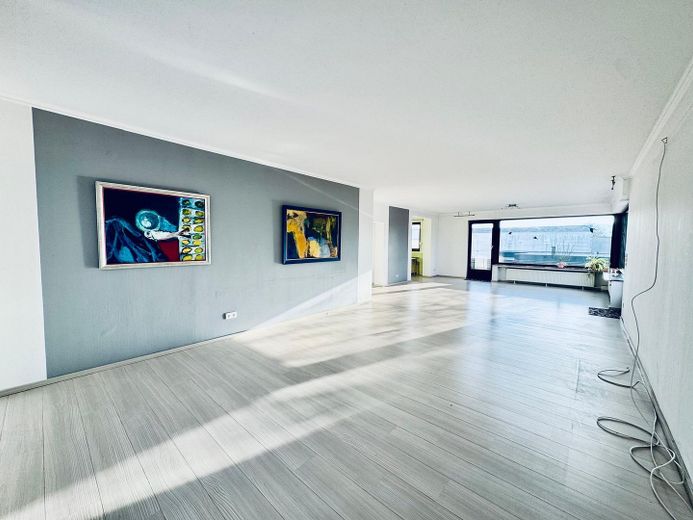 **Nouveau** Surface de bureaux moderne avec grande terrasse dans la zone industrielle de Koblenz-Wallersheim – Foto 6