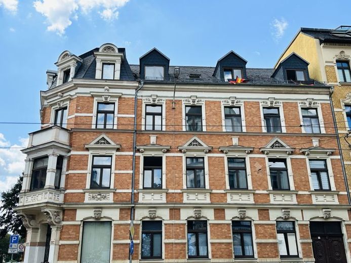 Attraktive 4-Raum-Wohnung mit Balkon, zentrumsnah gelegen und vermietet – Foto 1