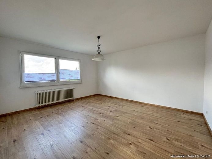 Modernisierter Bungalow mit Terrasse, Keller und großzügigem Grundstück in Förbau – VUB0002444-7