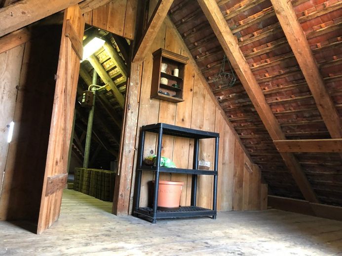 zum Dachboden
