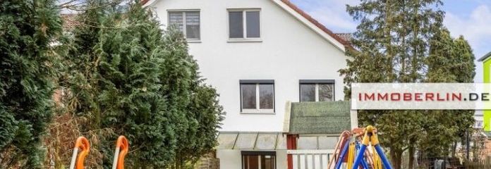 IMMOBERLIN.DE - Sehr freundliches Reihenendhaus mit Sonnenterrasse & 2 Pkw-Stellplätzen