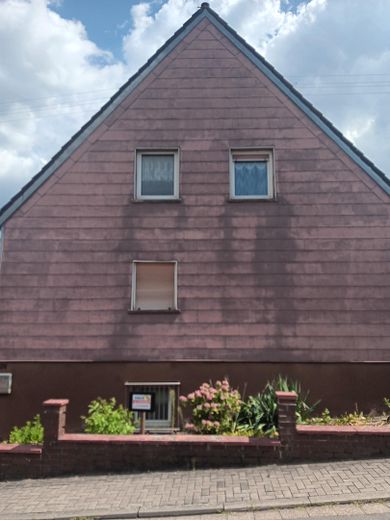 Verkaufe 2 Familien Haus mit Großem Grundstück  im sanierungsbedürftigen Zustand. – Foto 3