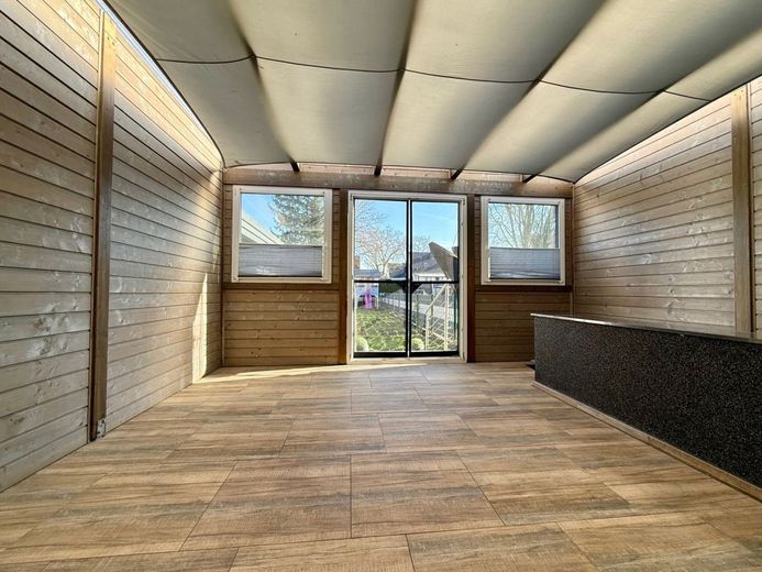 Bönen: Kernsaniertes Zechen-Eckhaus mit großem Garten und riesigem Carport! – Erdgeschoss: Wintergarten