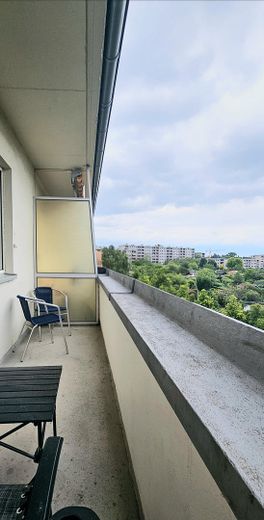 Von Privat! Perfekt vermietete Wohnung, 2ZKB, gr. Balkon mit herrlichem Weitblick – Foto 13