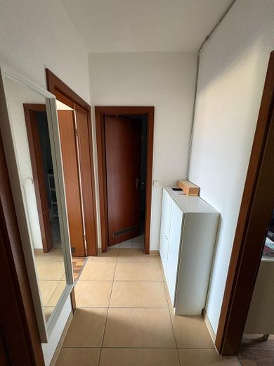 2,5-Zimmer-Wohnung in der Nähe des Lutherparks – Flur