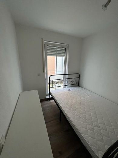 2 - Zimmerwohnung Vollmöbliert und in Stadtnähe – Foto 8