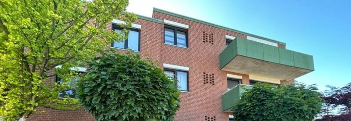 ZAREZERWOWANE! Inwestycja kapitałowa lub własny dom, na sprzedaż mieszkanie 2-pokojowe z balkonem w Sulingen