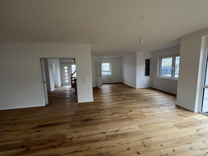 Neuwertiges EFH in bester Wohnlage – Foto 7
