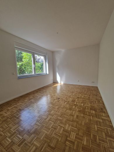 Buchholz! Huis in huis - appartement op de begane grond van 156 qm met terras, tuin en grote garage – Schlafzimmer 2