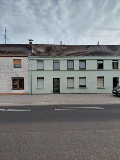 Dom jednorodzinny w centrum Giesenkirchen z tarasem i dużym ogrodem – Zdjęcie 1