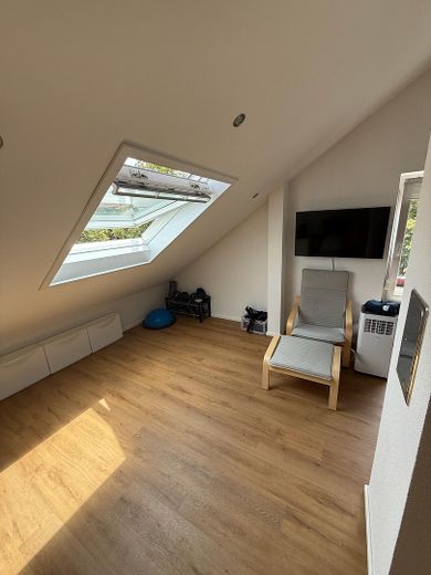 Reiheneckhaus mit Garten in Schwäbisch Gmünd – Dachstudio / Schlafzimmer 1