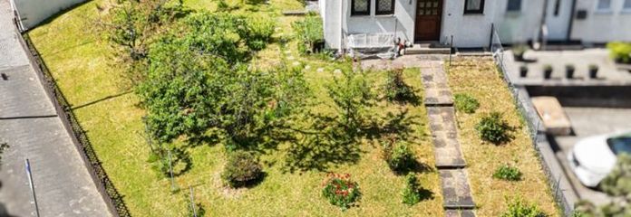 Abrissgrundstück! Unter Bodenrichtwert! DHH mit großem Garten in Wiesbaden Kohlheck!