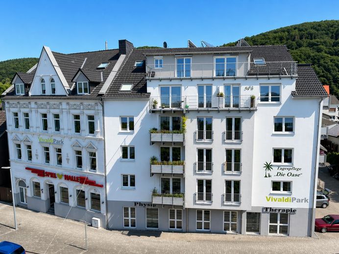 140 m² Wohnkomfort: Stilvolles Penthouse mit Aufzug und zwei Sonnenterrassen – VP Gevelsberg Titelbild
