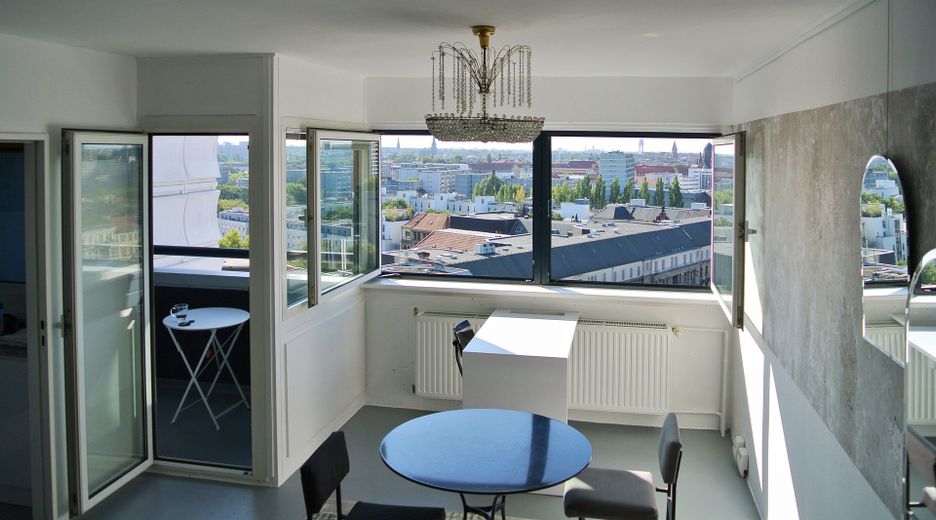 LOKALIZACJA, LOKALIZACJA, LOKALIZACJA — MIESZKANIE Z PANORAMĄ BERLINA. – ich oben FOTOGRAFIE