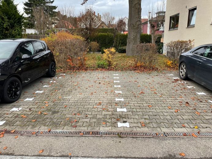 2-room basement apartment in an excellent location directly by Siebentischwald – Stellplatz