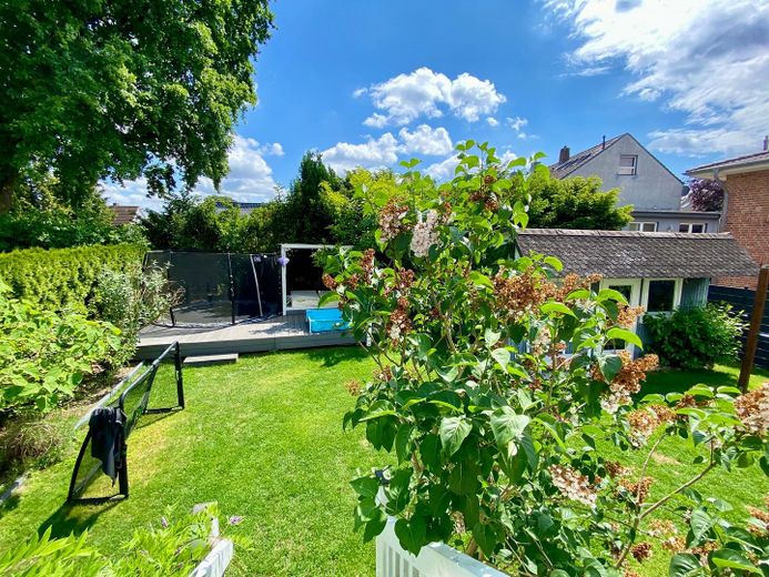Garten von Balkon aus