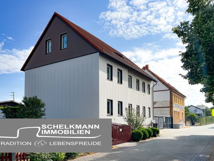 Piccolo edificio residenziale plurifamiliare con due appartamenti pronti per essere occupati a Erfurt Daberstedt – Foto 1