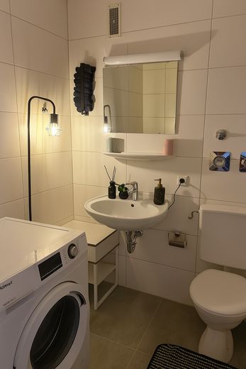 1,5-kamerappartement in penthousestijl met gezellig balkon – Badezimmer