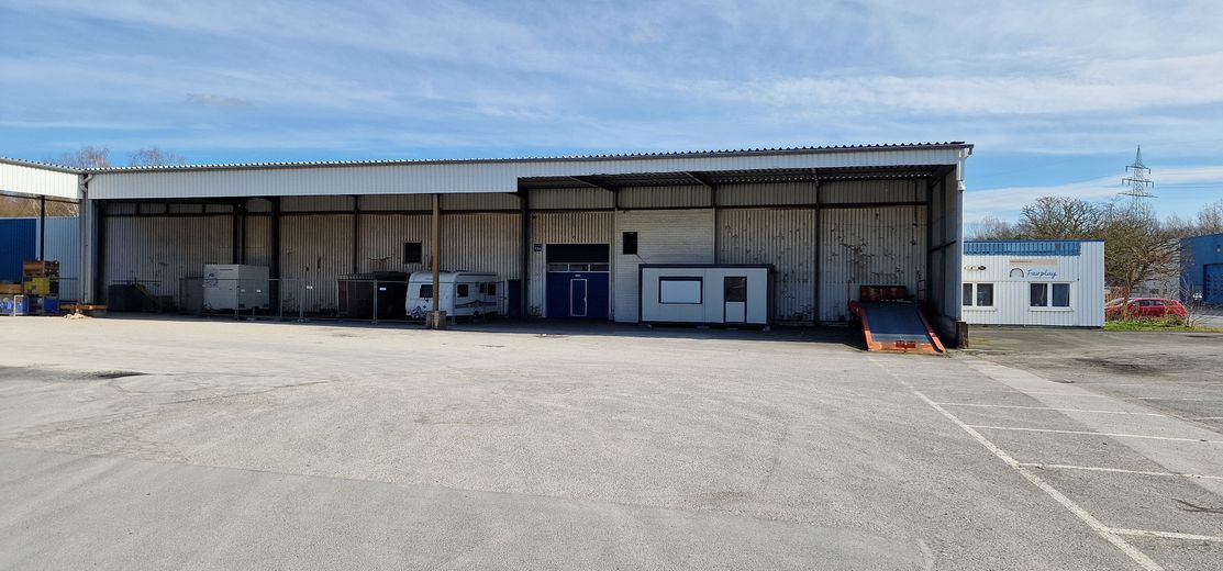 Halle A Aussenansicht