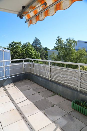 Wunderschöne 2,5-Zimmer Whg mit Panoramablick, Balkon + Tiefgarage – Foto 12