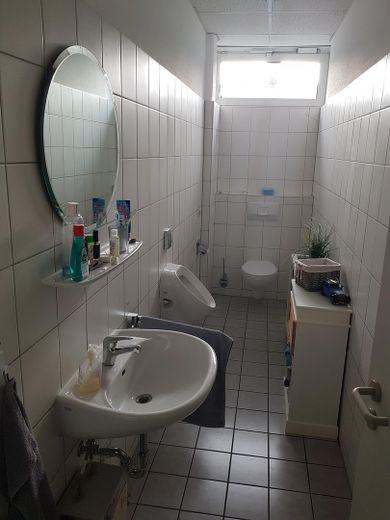 Raum 1. WC