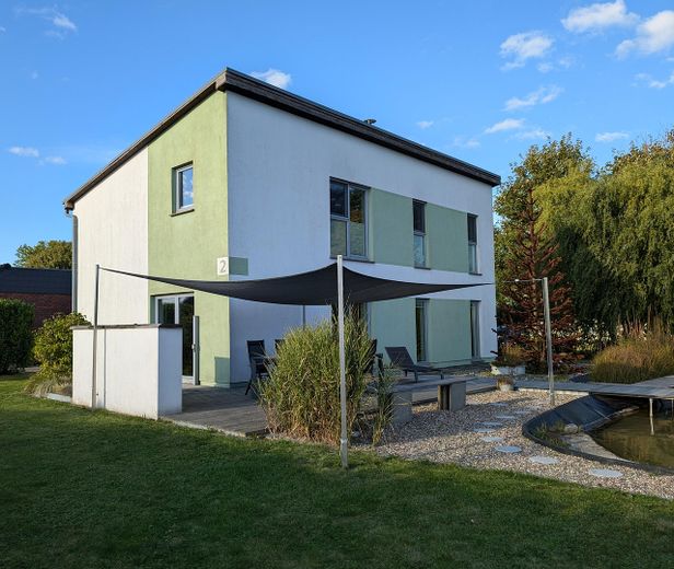 Architektenhaus (KfW 40)+ Extra Wohngebäude + Solar + Teich + Sauna – Foto 19