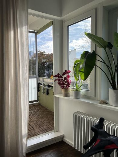 Balkon (einer von zwei)